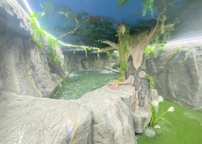 ホステル Futurotel Space Garden グラナダ