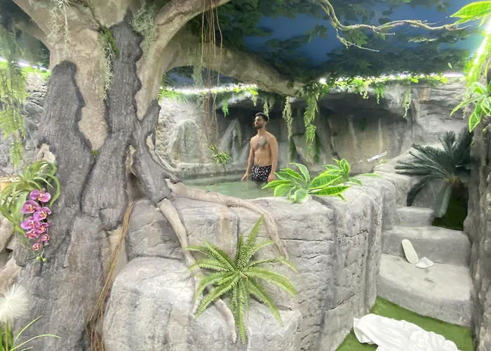 ホステル Futurotel Space Garden グラナダ