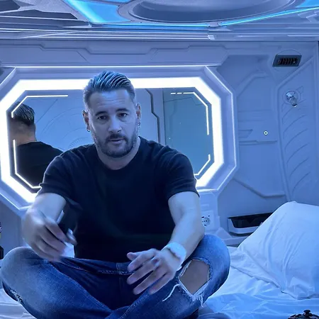 Futurotel Space Garden بيت شباب *