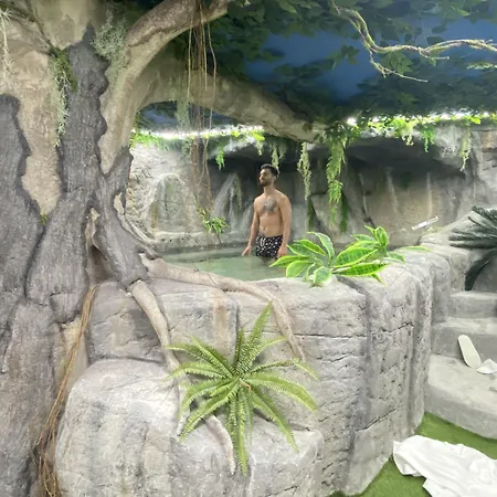 Hostel Futurotel Space Garden Granada