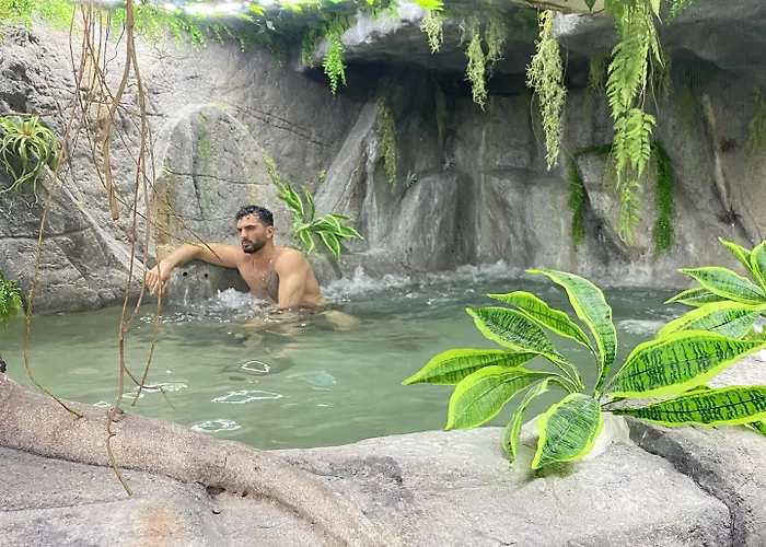 Futurotel Space Garden Granada